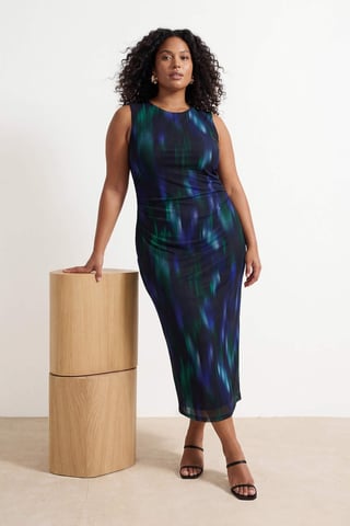 Trendyol Curve Women's Multicolor Graphic Midi Sleeveless Casual Shift Plus Size Dress