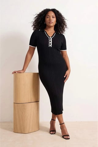 Trendyol Curve Women's Black Plain Midi Short Casual Bodycon Plus Size Dress
