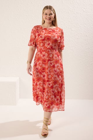 Trendyol Curve Women's Multicolor Animal print Midi Short Casual A-line Plus Size Dress