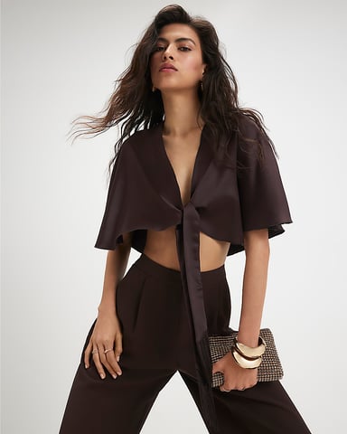 River Island Damescape Bruin Striksluiting aan de voorkant Satijn Franjes