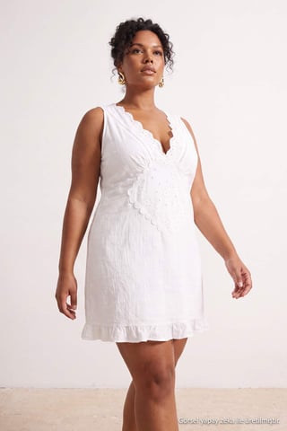 Trendyol Curve Women's White Plain Short / Mini Sleeveless A-line Plus Size Dress