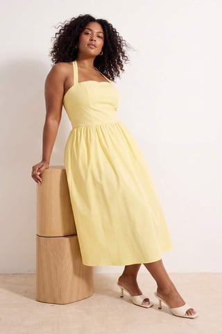 Trendyol Curve Women's Yellow Plain Short / Mini Sleeveless Casual A-line Plus Size Dress