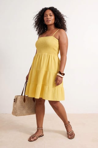 Trendyol Curve Women's Yellow Plain Short / Mini Sleeveless A-line Plus Size Dress