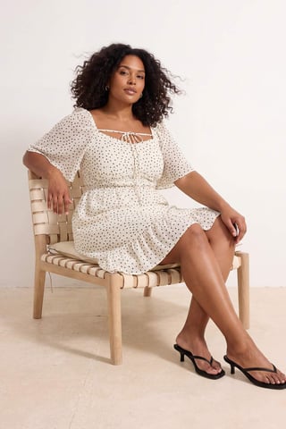 Trendyol Curve Women's Ecru Polka dot Short / Mini Short Stylish/Night A-line Plus Size Dress