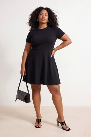 Trendyol Curve Women's Black Plain Short / Mini Short Skater Plus Size Dress