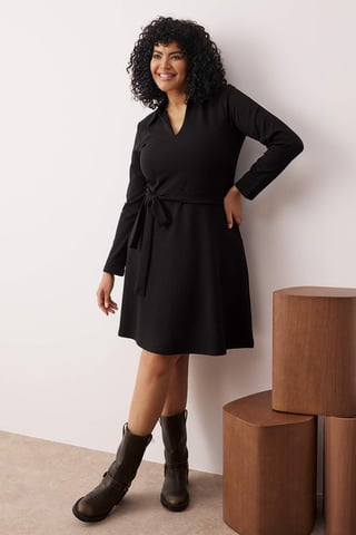 Trendyol Curve Women's Black Plain Short / Mini Long Casual A-line Plus Size Dress