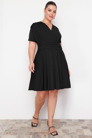 Trendyol Curve Women's Black Plain Short / Mini Short Casual Skater Plus Size Dress