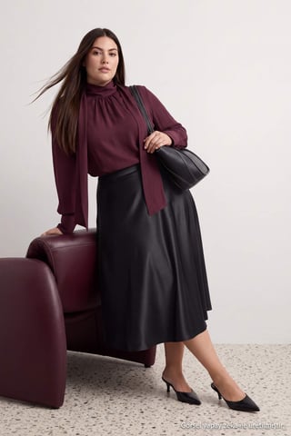 Trendyol Curve Women's Black Plain Maxi Plus Size Skirts