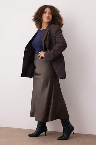 Trendyol Curve Dam Brun Enfärgad Midi Plus size Kjolar