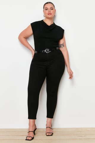 Trendyol Curve Women's Black Plain Skinny High Waist Plus Size Jeans