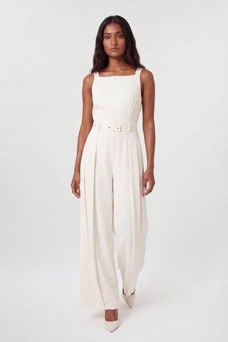 Getailleerde crêpe jumpsuit met plooien in kiltstijl