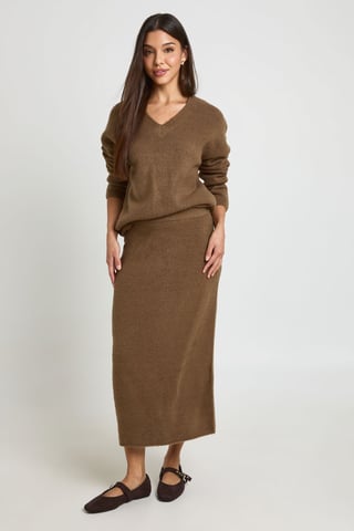 Combi-set met trui met V-hals en midi-rok