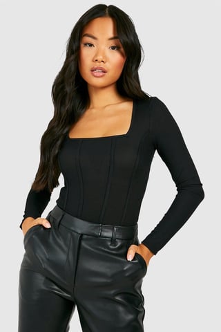 Boohoo Petite geribde corsetbody