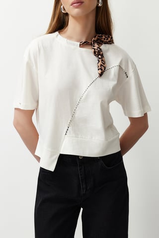 TRENDYOLMİLLA Girls White Plain Short Regular fit T-Shirts