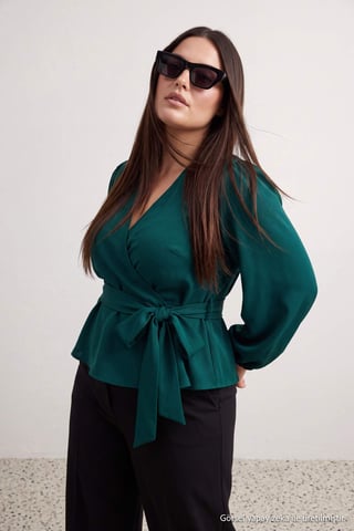 Trendyol Curve Women's Green Plain Long Fitted Plus Size Blouses