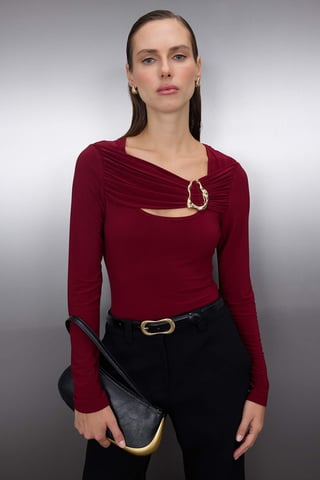 TRENDYOLMİLLA Women's Burgundy Plain Long Fitted Blouses