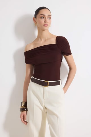 TRENDYOLMİLLA Women's Brown Plain Short Fitted Blouses