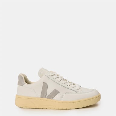 Veja VEJA V Leather Court sneakers voor dames in Wit/Grijs