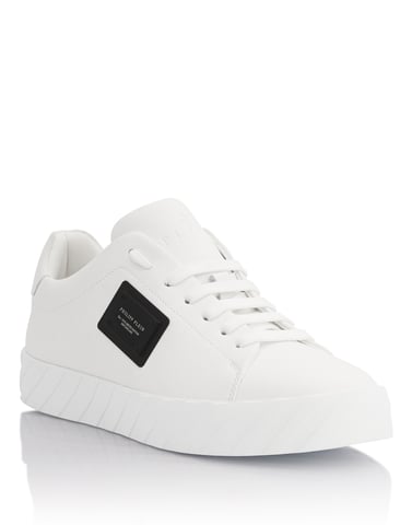 Lo-Top Sneakers Placca