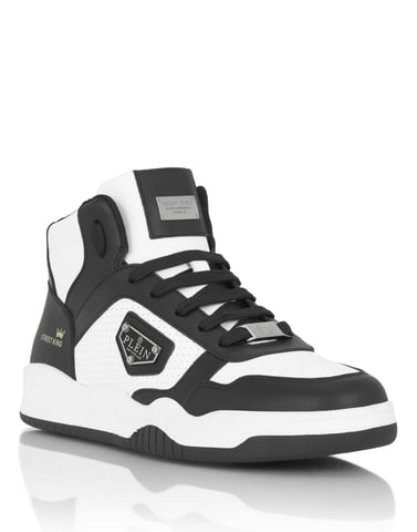 Mid-Top Sneakers Street