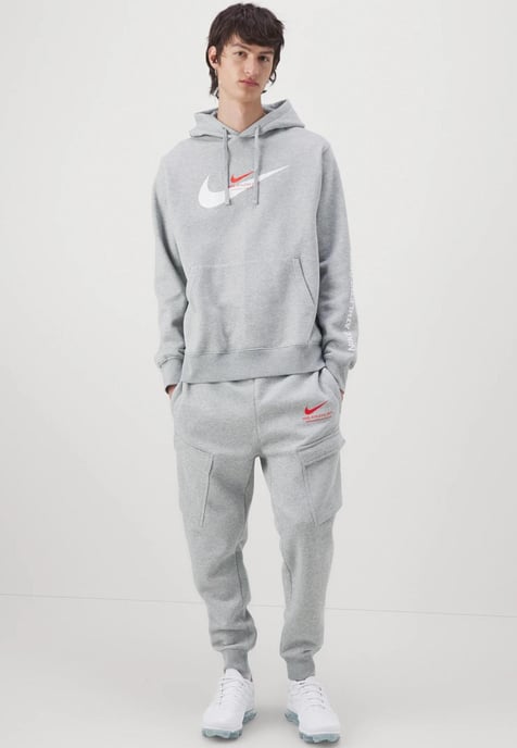 Nike Heren Atletisch Fleece Cargo Trainingspak in Grijs - Image 1