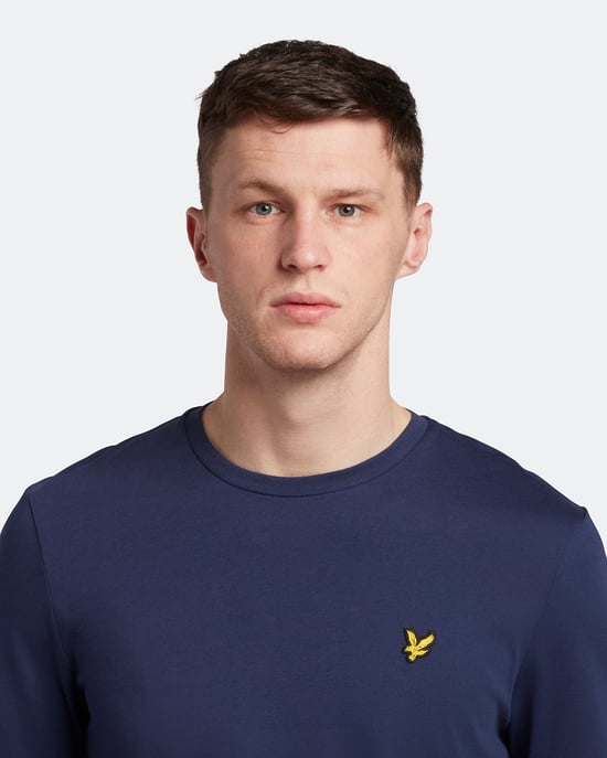 Lyle & Scott Plain Long Sleeve T-Shirt in Navy - Image 4