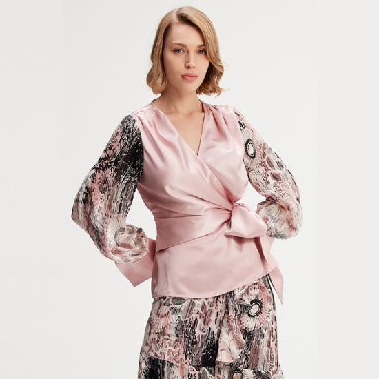 Cross Heart Top met bloemenprintmouwen - Image 4
