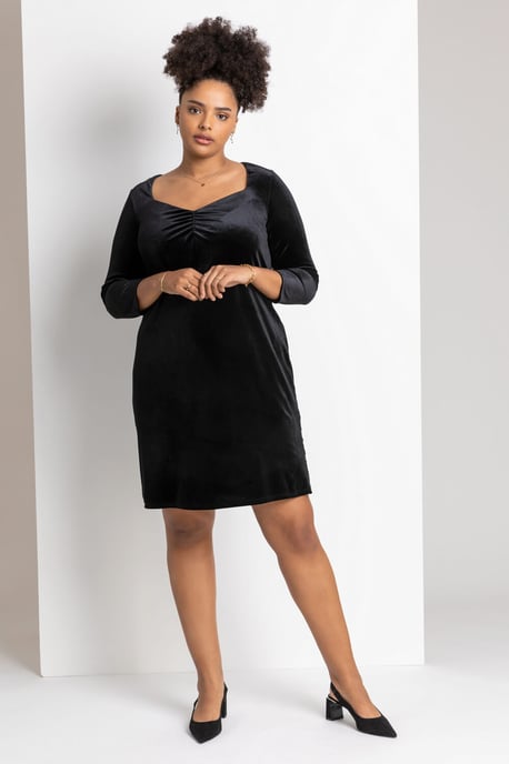 Curve Sweetheart Neck Velvet Dress