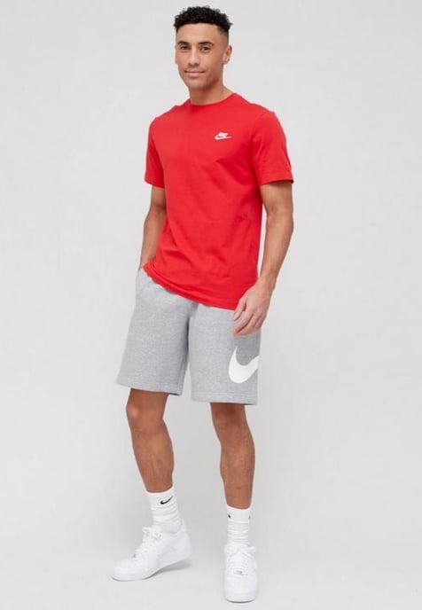 Nike Sportswear T Shirt Club in Red - Image 4
