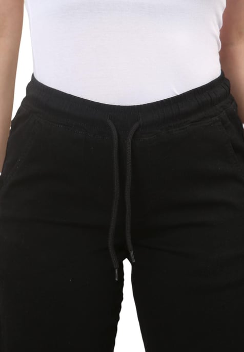 MYT Womens Elasticated High Waist Wide Leg Jeans in Zwart - Image 4
