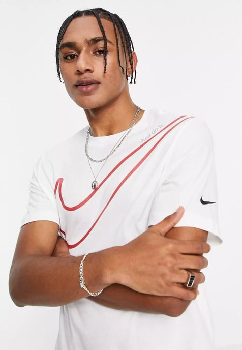 Nike Sportswear T-shirt voor heren met groot logo in wit - Image 3