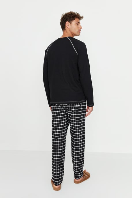 Trendyol Herrar Crew Neck Pyjamas Set - Image 6