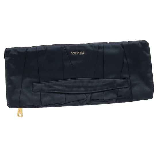 Prada Fållad Kluppväska i Mörkblå Satin - Image 1