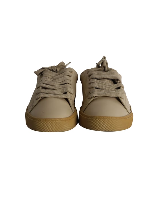 Saint Laurent SL/06 Court Classic Low-Top Sneakers in Beige Calfskin Leather - Image 2