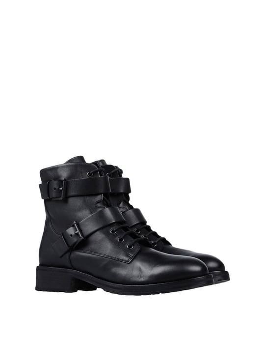 Lemare Black Leather Boots