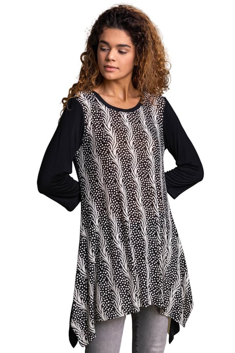 Abstract Print Hanky Hem Top