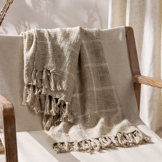 Yard Beni Check Fringed Throw - Image 4