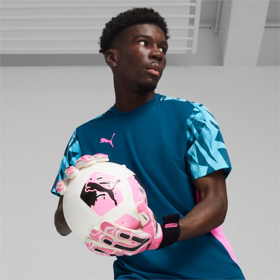 PUMA Unisex Ultra Ultimate Hybrid Goalkeeper Gloves - Image 2