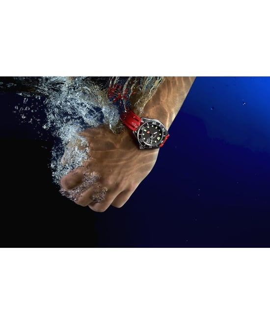 Timex Deep Water Tiburon Automatic Heren Horloge Rood TW2W21000 - Image 5