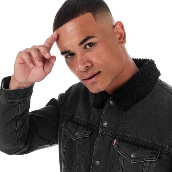 Men's Levis Embossed Logo Sherpa Trucker Jacket in Black - Image 6