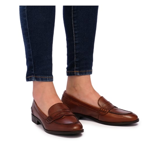 Eva López Leather Moccasin Cuir Mask Women's