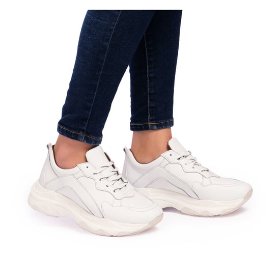 María Barceló Womens Lace-Up Sport Sneakers in White
