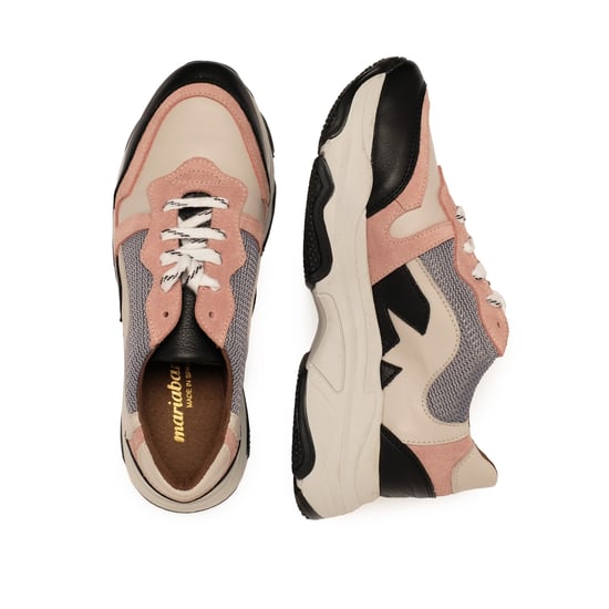 María Barceló Womens Lace-Up Sport Sneakers in Black