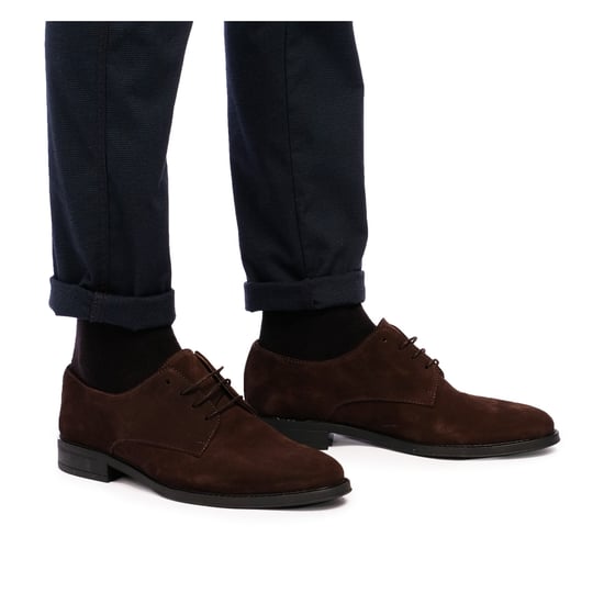 Men's Classic Blucher Leather Dress Shoe in Brown