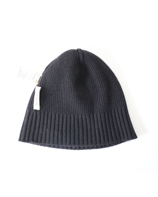 Burberry Knitted Beanie in Black Cashmere - Image 4