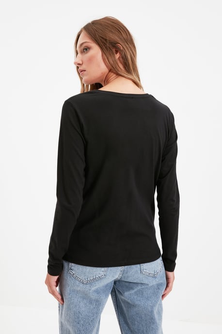 Trendyol Women's  Straight  T-Shirt - Image 5