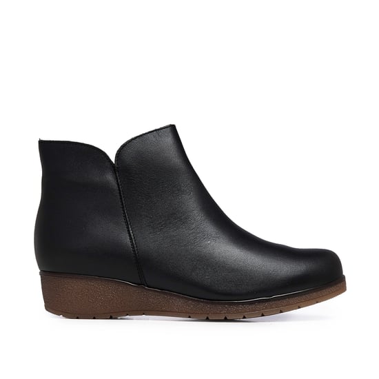 Women's Leather Ankle Boot Winter Shoes in Black
