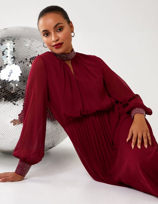 Diamante Collar Pleated Skirt Midi Dress
