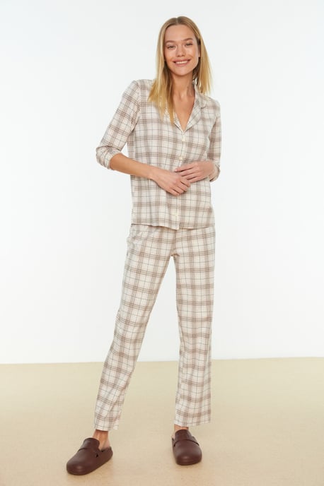 Trendyol Vrouwen Kraag Pyjama Set 2 pak - Image 6