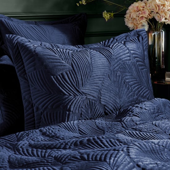 Palmeria Quilted Velvet Pillowcase - Image 1